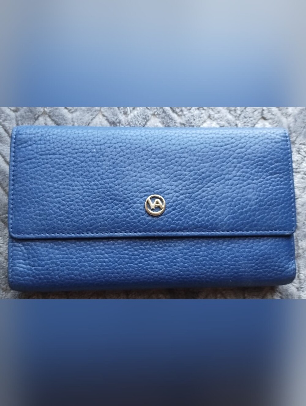 Valentina Navy Tri-fold Wallet